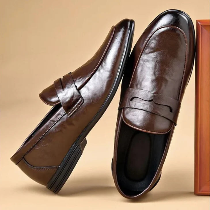 Novara™ | Lincoln Genuine Leather Loafer