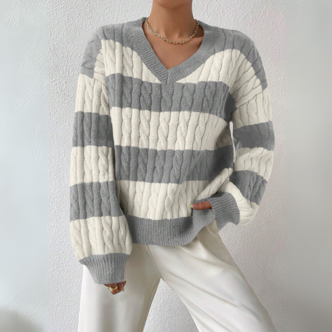 Novara™ | Comfy V-Neck Long Sleeve Sweater