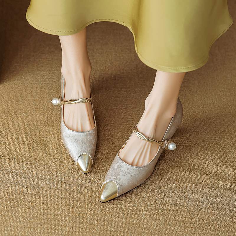 Novara™ | Savana Kitten Heels