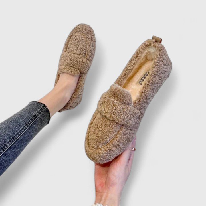 Novara™ | Warm slippers with an elegant design