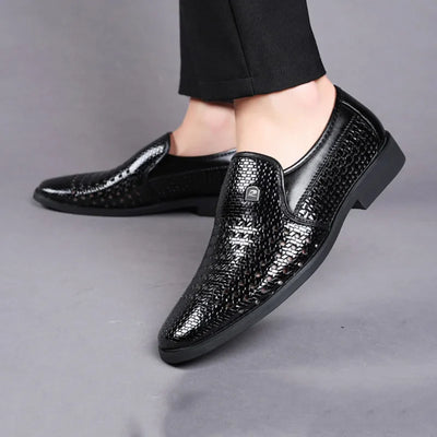 Novara™ | Venturo Loafers