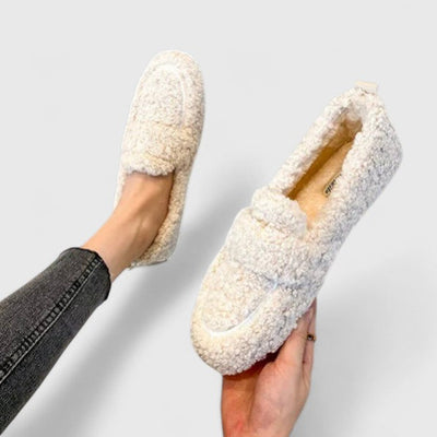 Novara™ | Warm slippers with an elegant design