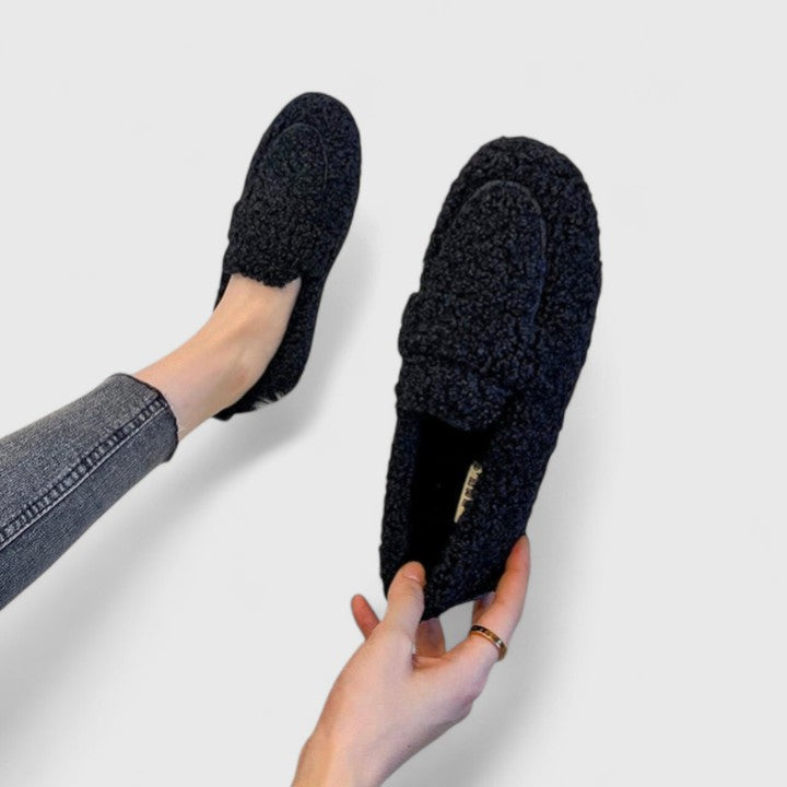 Novara™ | Warm slippers with an elegant design