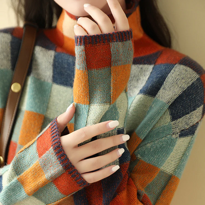 Novara™ | Retro-Inspired Plaid Sweater